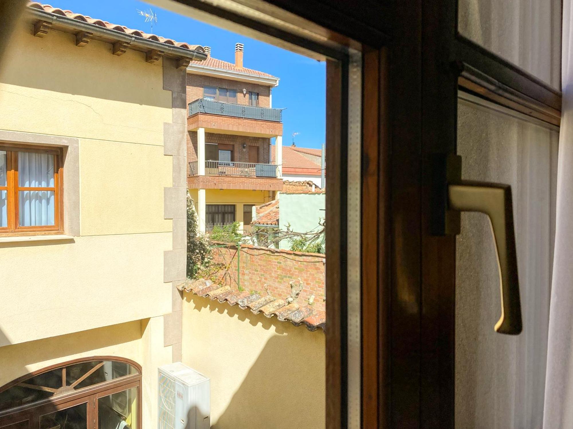 Posada Los Leones Berlanga de Duero Bagian luar foto